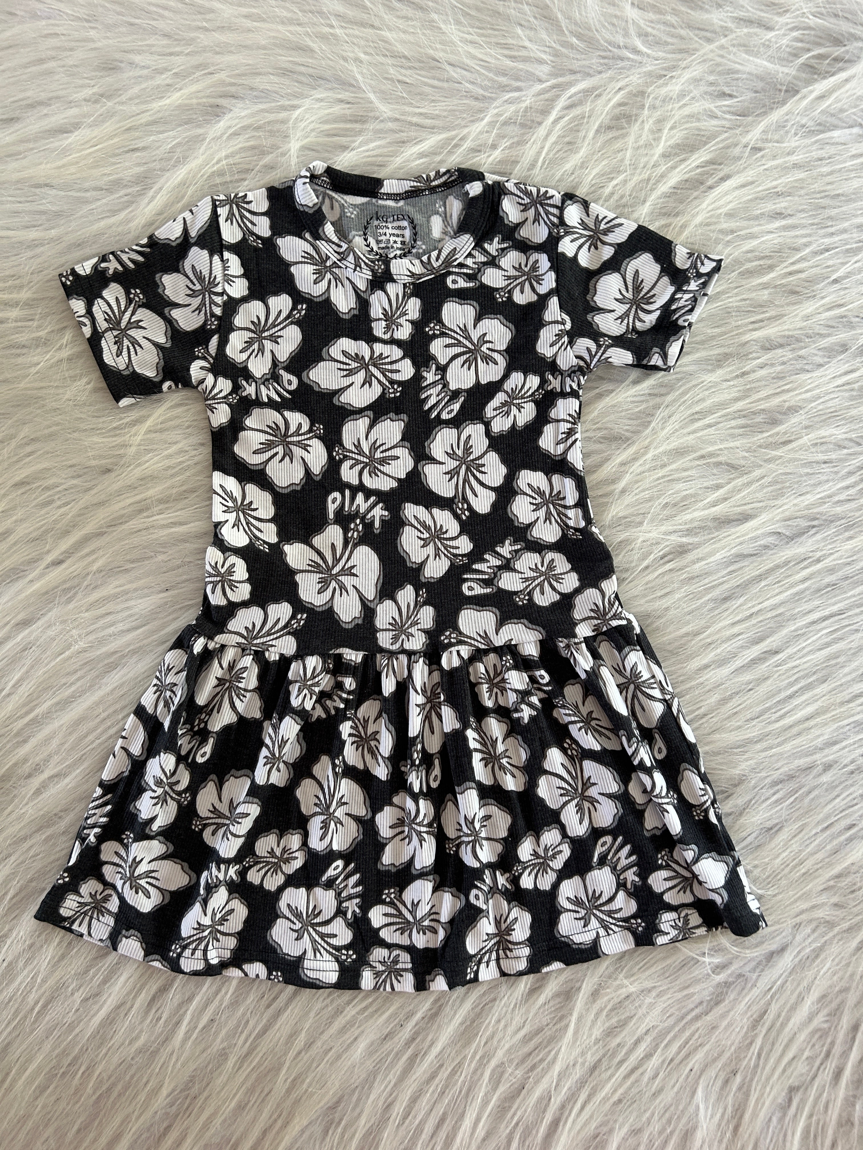 HALF SLEEVE FROCKS 3-4 YEARS
