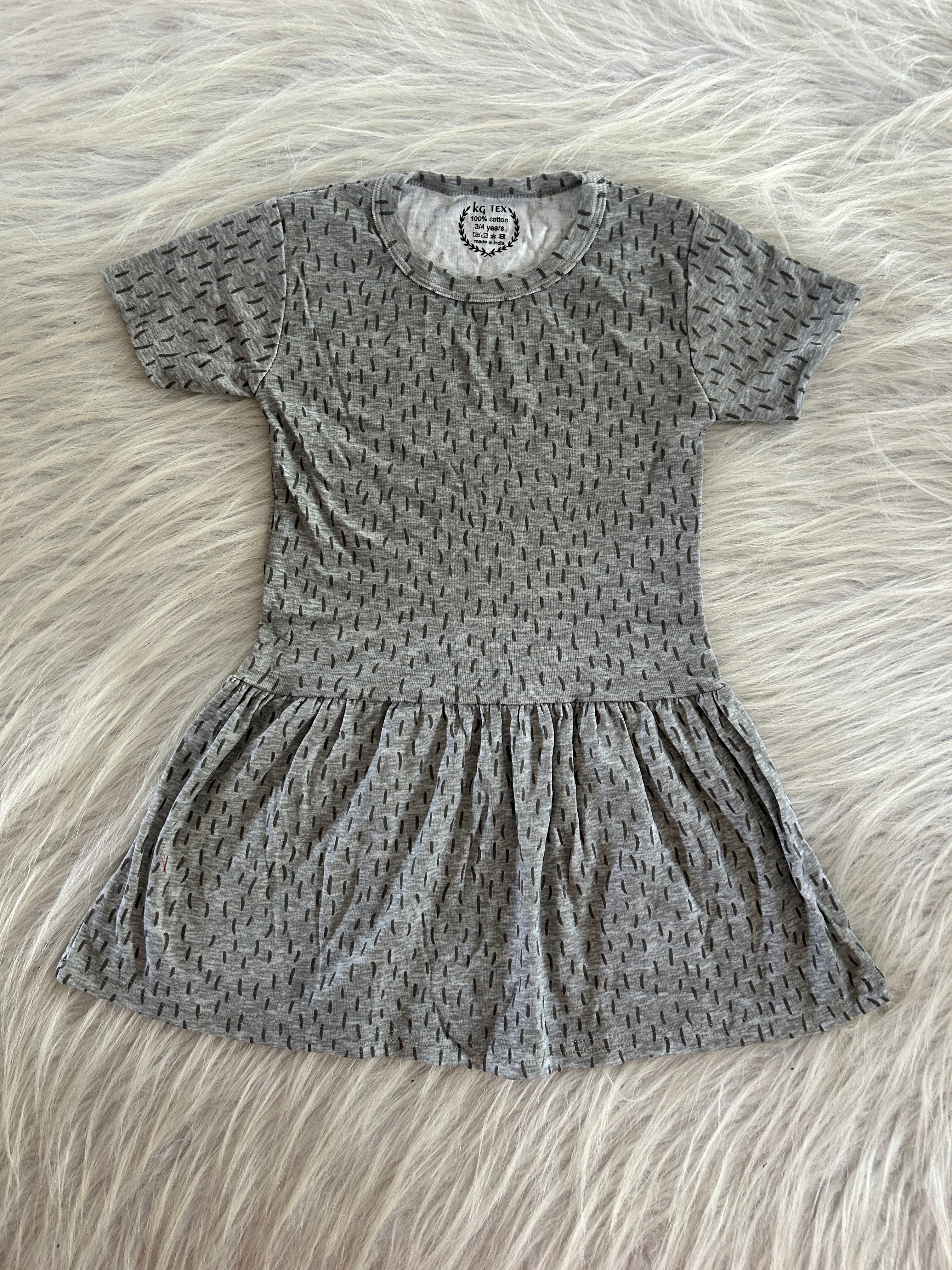 HALF SLEEVE FROCKS 3-4 YEARS
