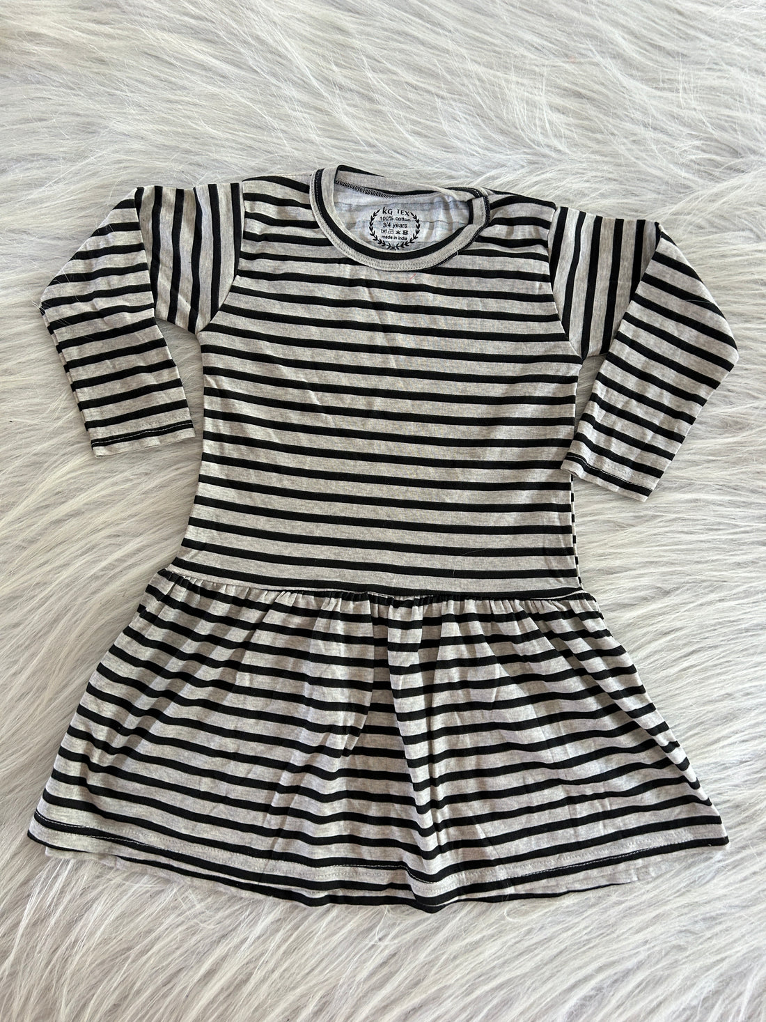 FULL SLEEVE FROCKS 3-4 YEARS