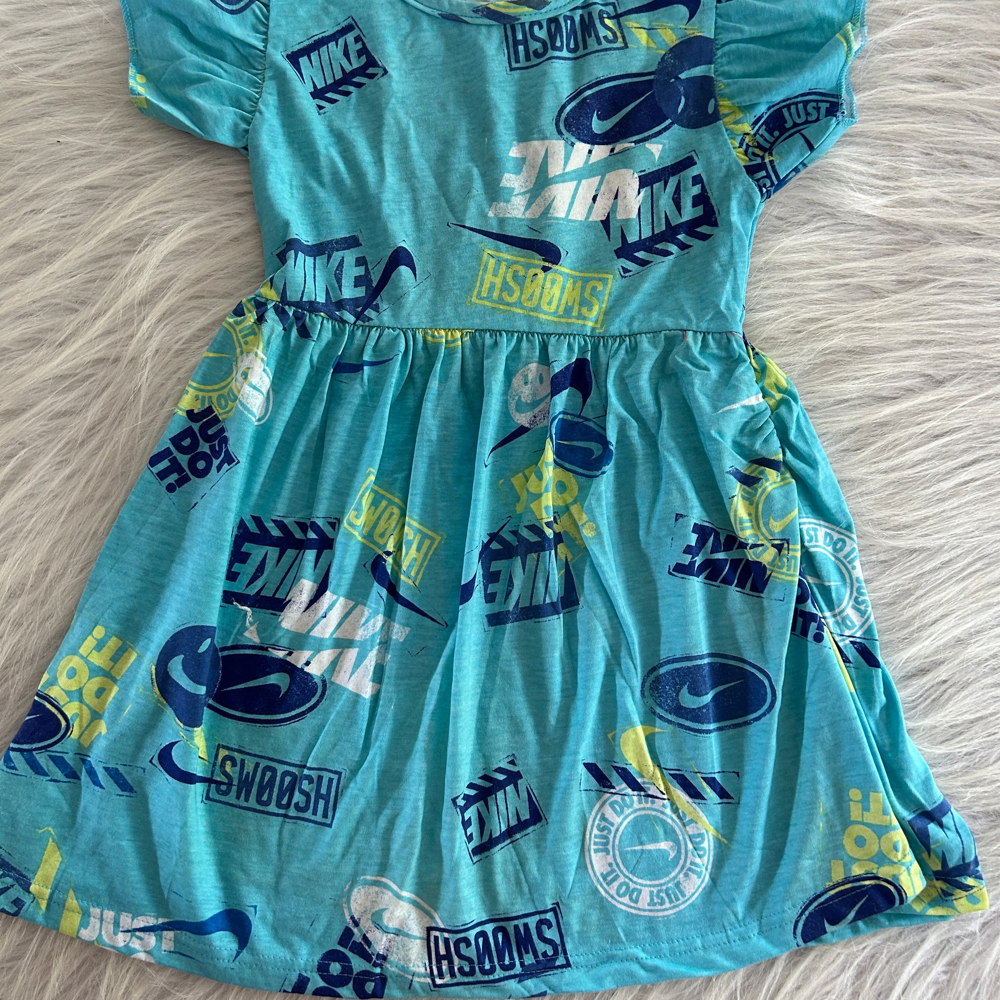 RUFFLE SLEEVE FROCK 4-5 YEARS