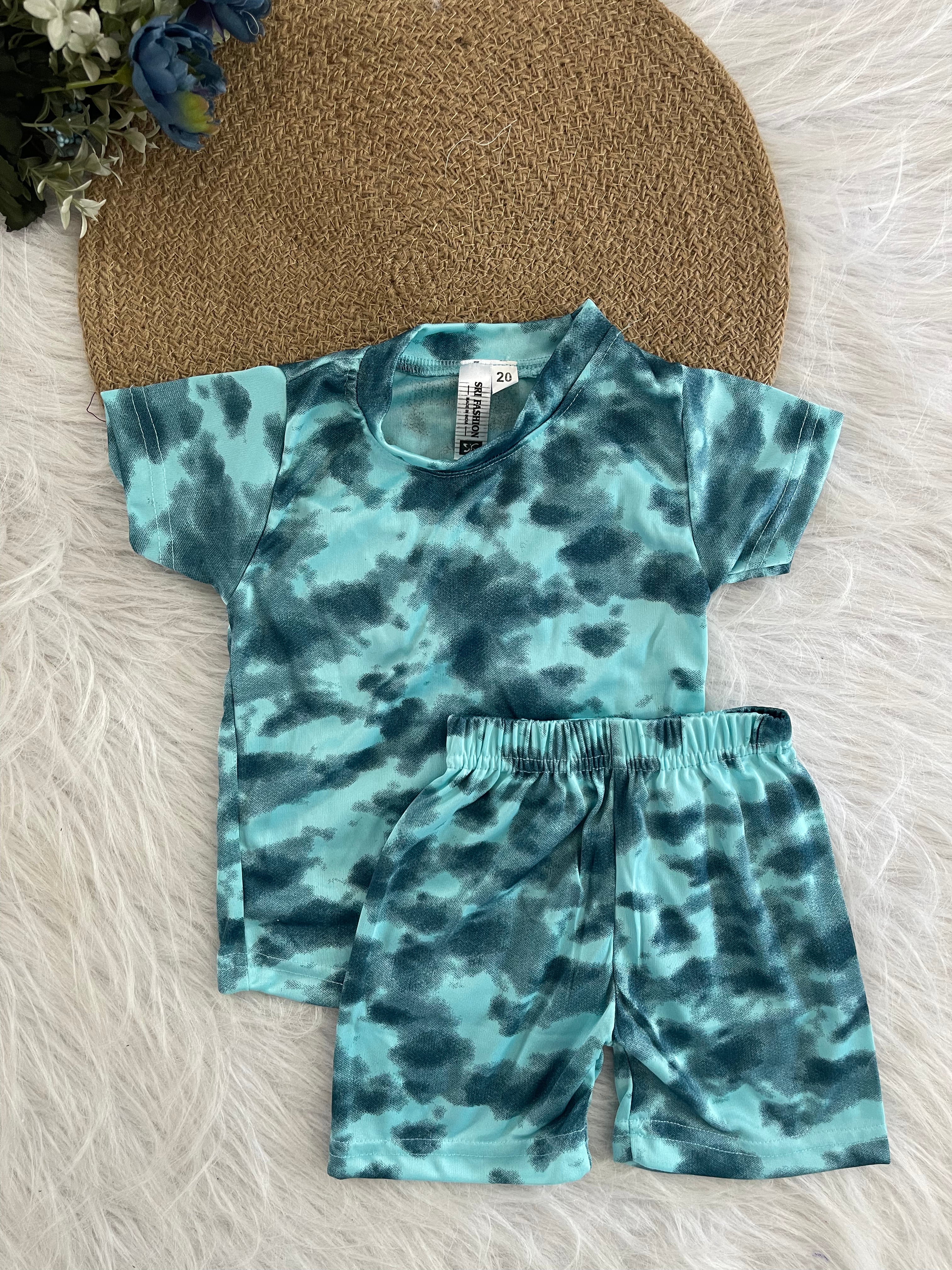 TIE DYE SHORTS