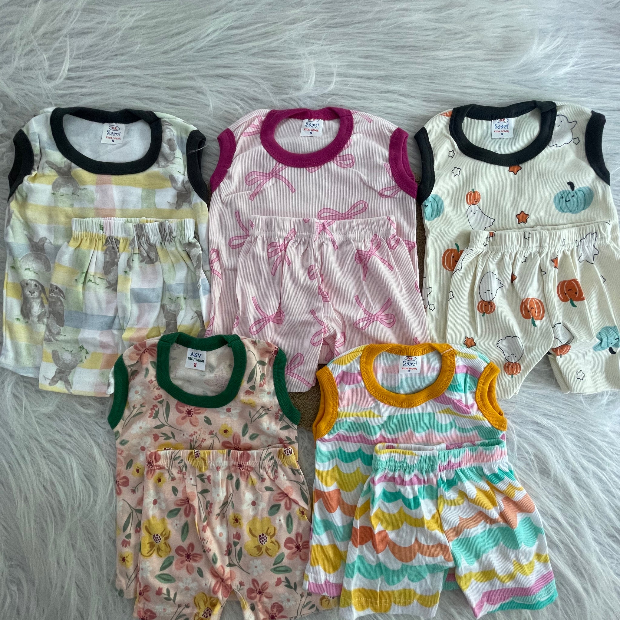 SLEEVELESS COMBO SETS 6-12 MONTHS