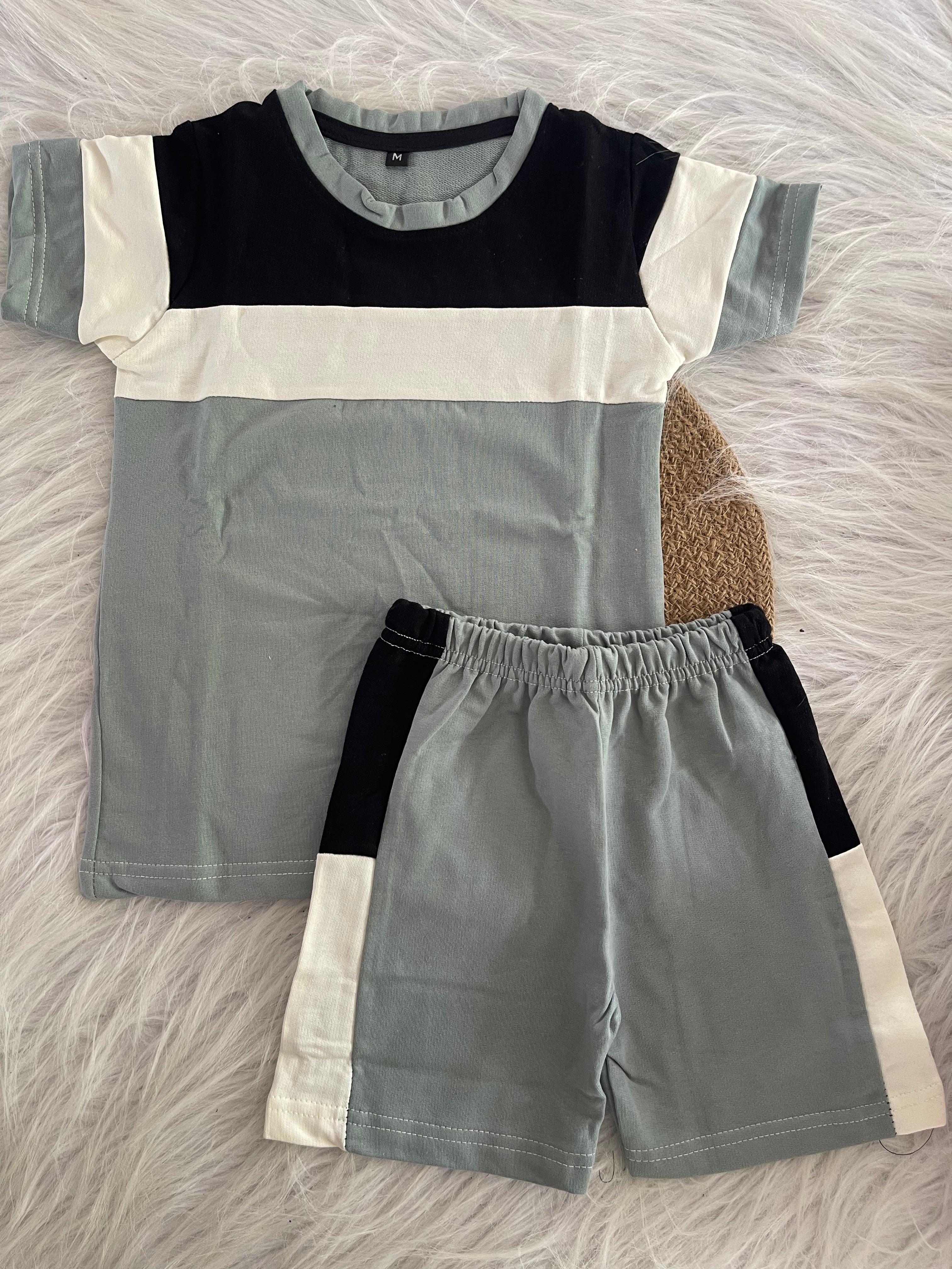SHORTS SETS 4-5 YEARS 1172