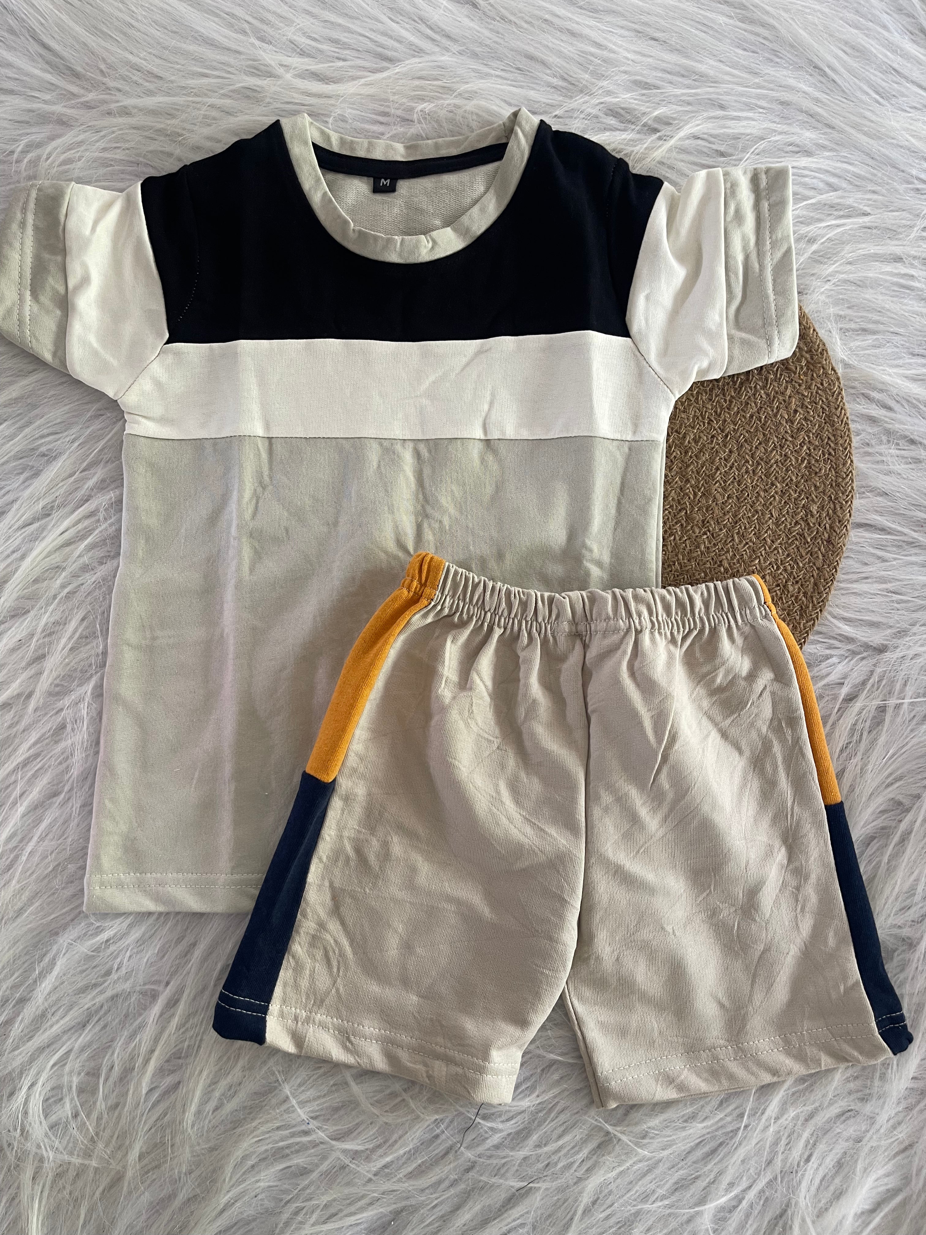 SHORTS SETS 4-5 YEARS 1172
