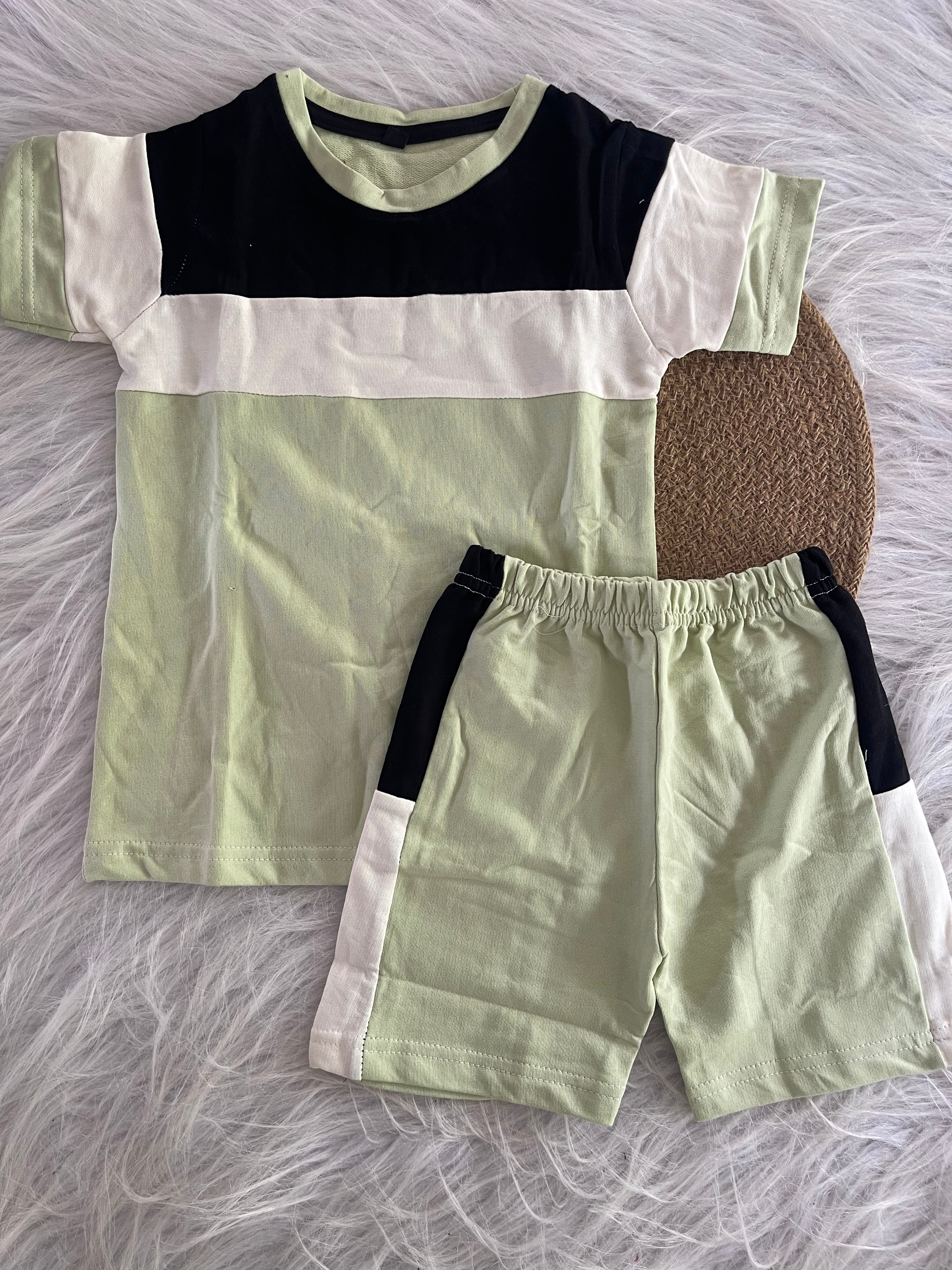 SHORTS SETS 4-5 YEARS 1172