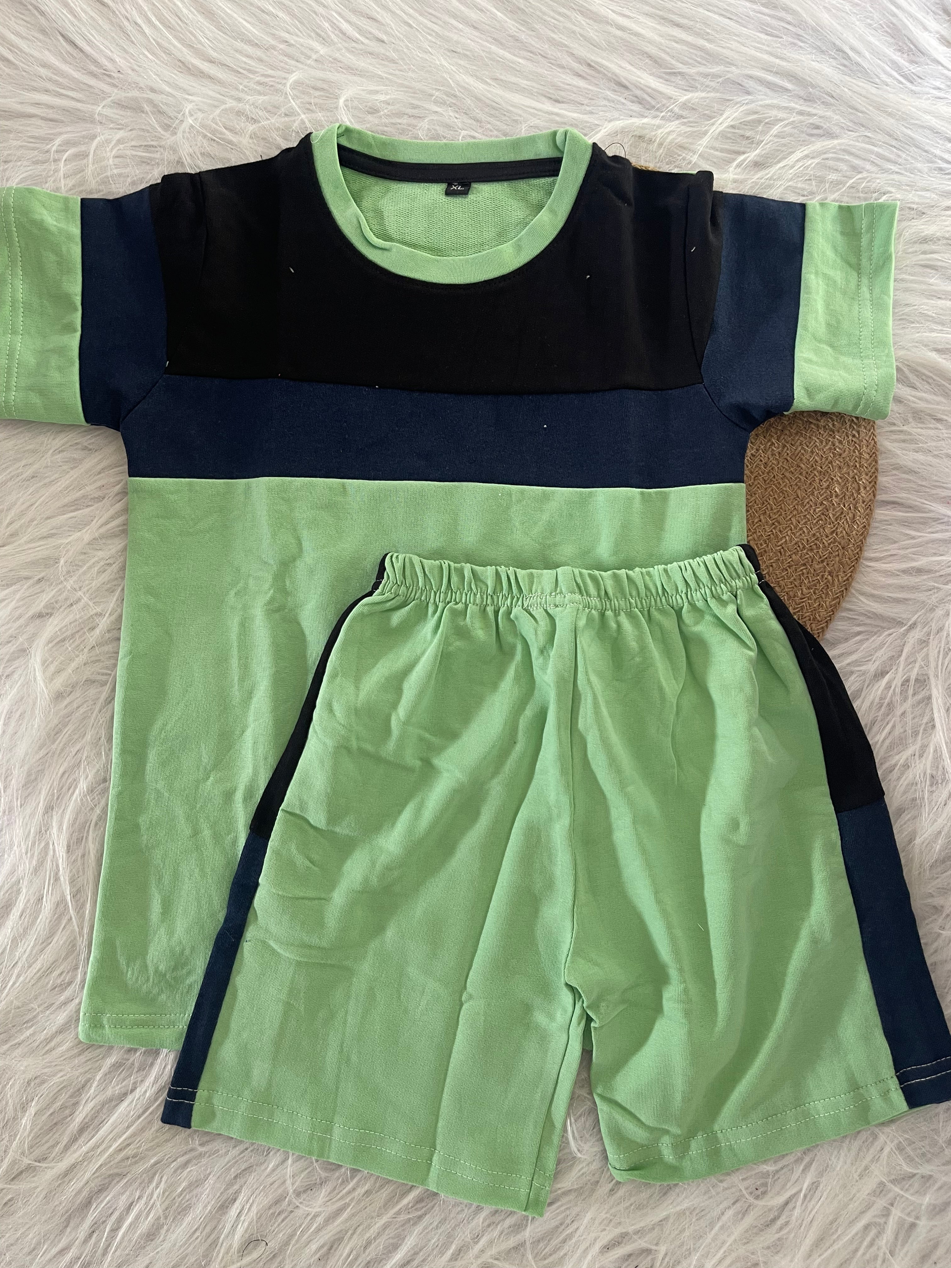 SHORTS SETS 6-7 YEARS 1172