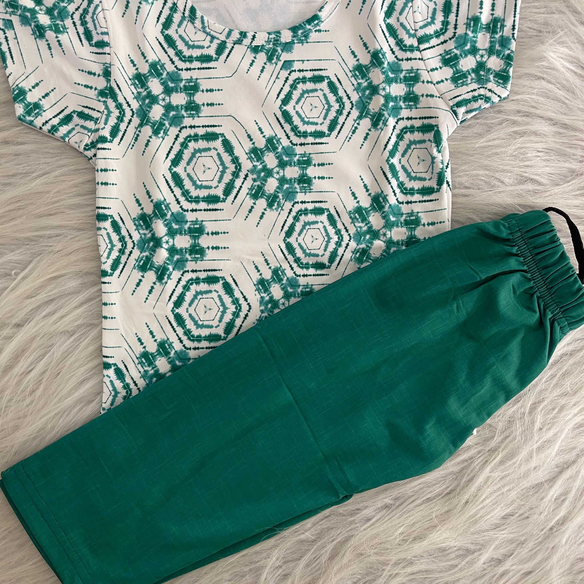 PRINTED TOP AND PLAIN PANT 1999