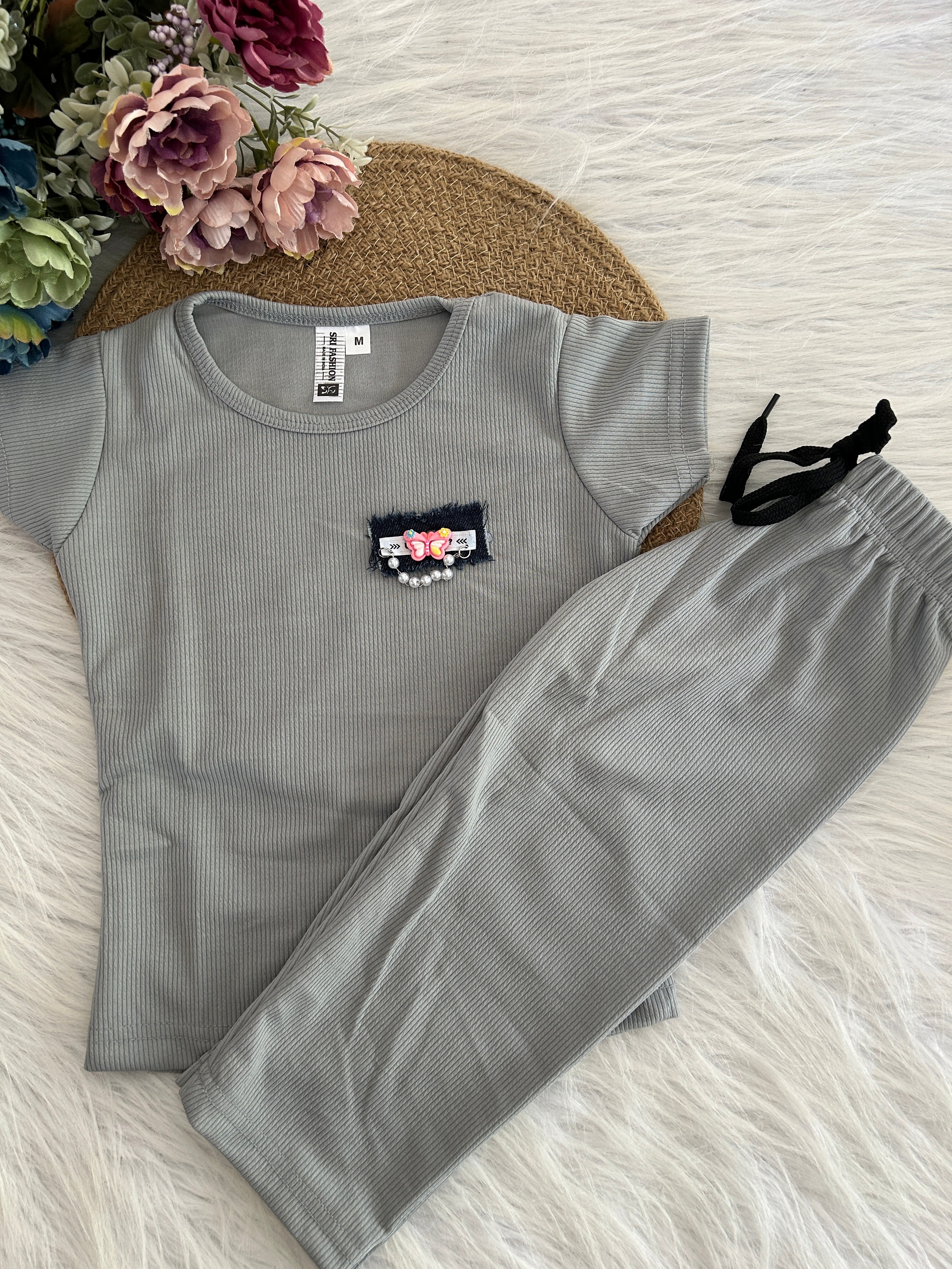 KNITTED PYJAMA SETS/ GIRLS PYJAMA SETS /NIGHT SUIT 1107