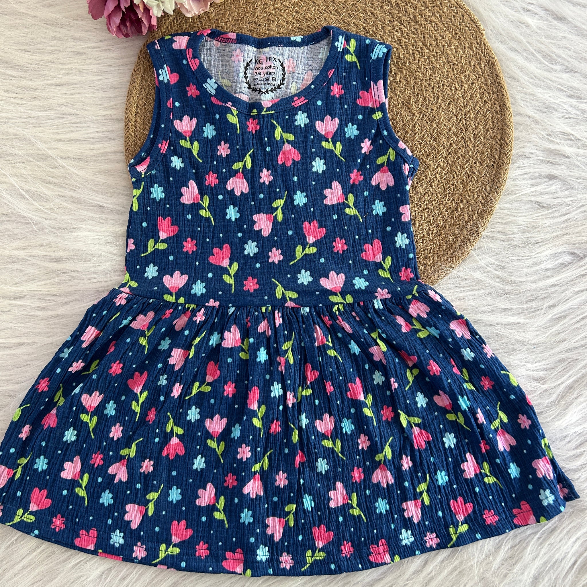 SLEEVELESS FROCKS 4-5 YERAS 1131