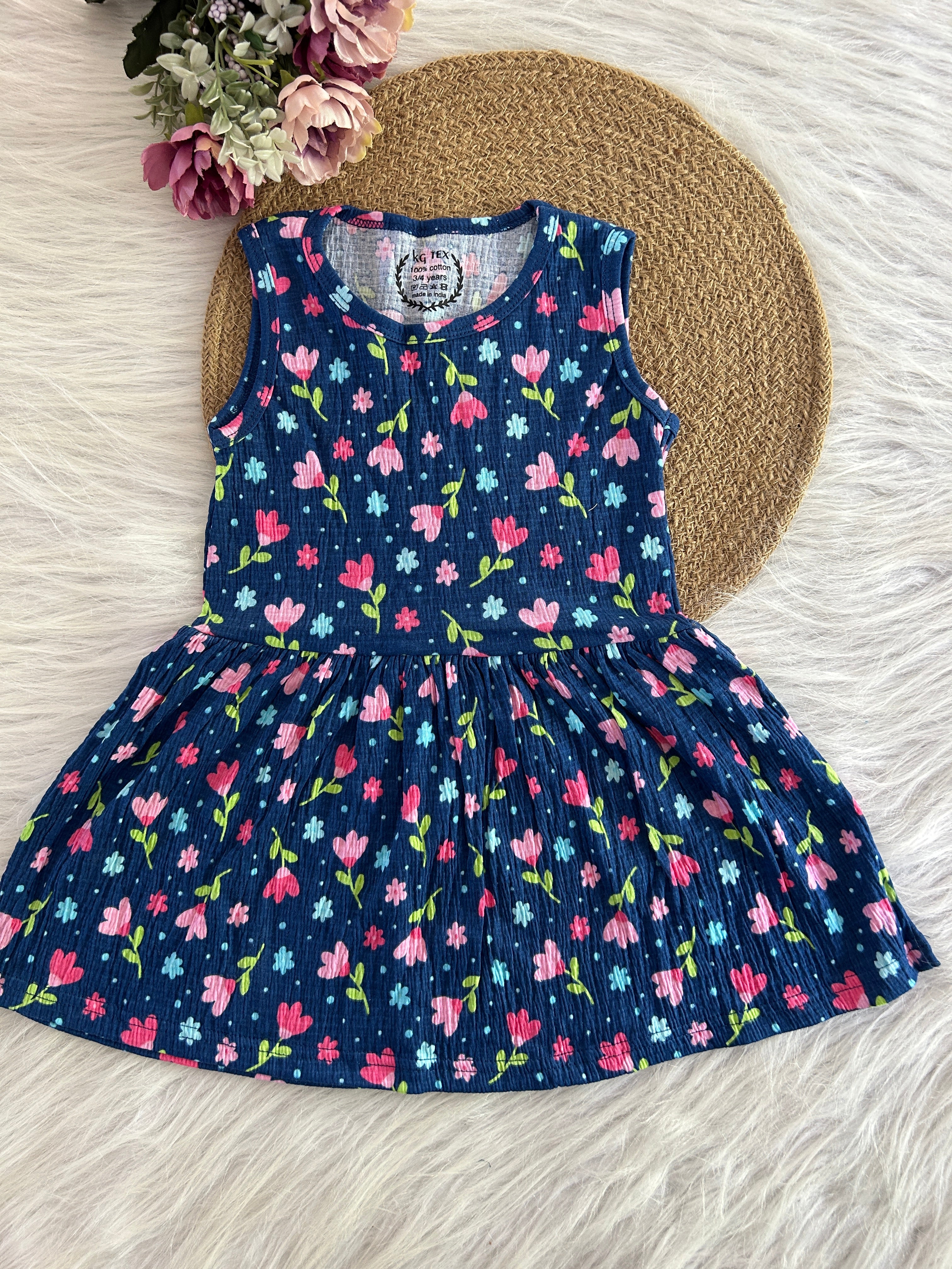 SLEEVELESS FROCKS 3-4 YEARS 1131