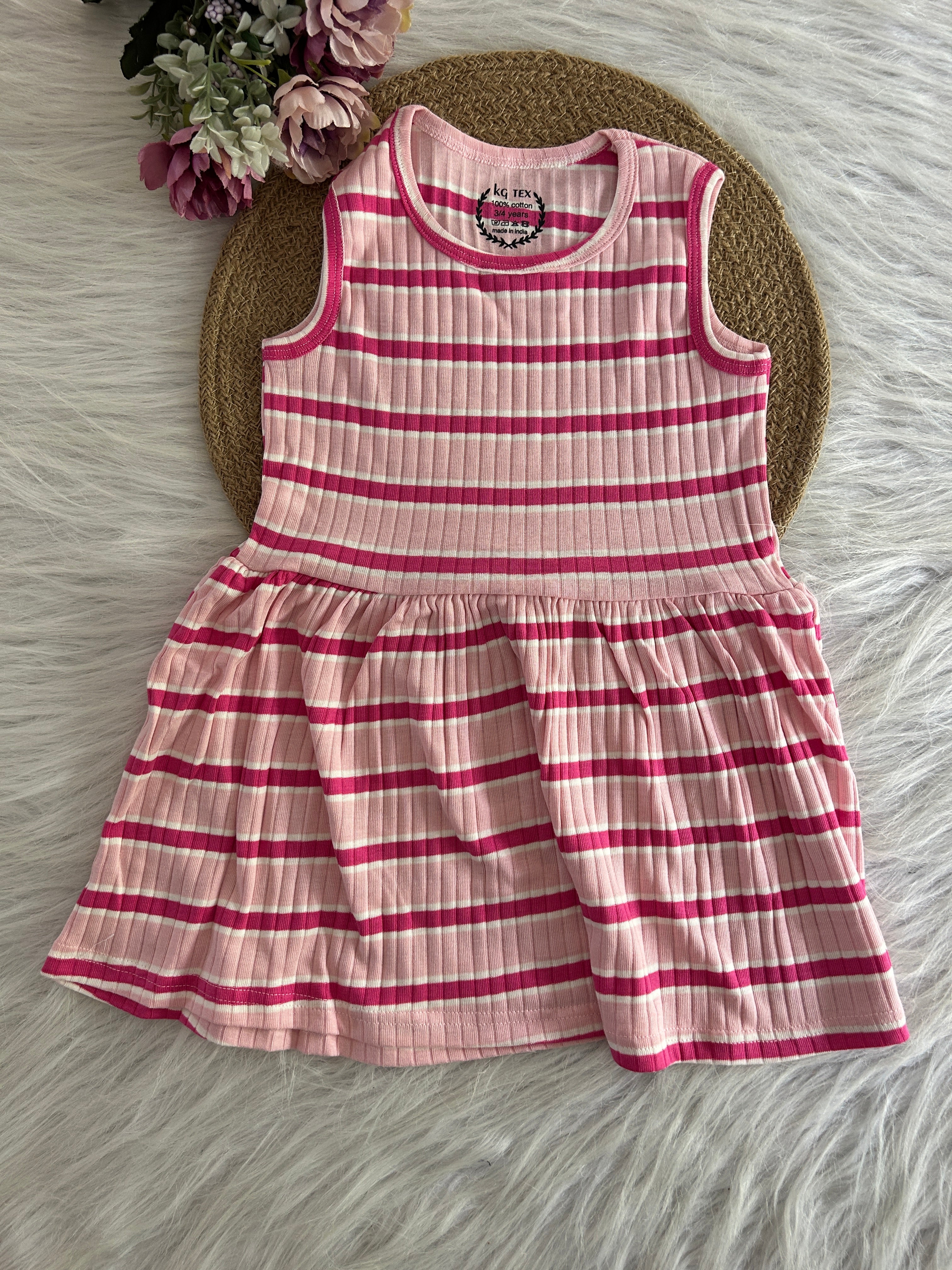 SLEEVELESS FROCKS 3-4 YEARS 1131
