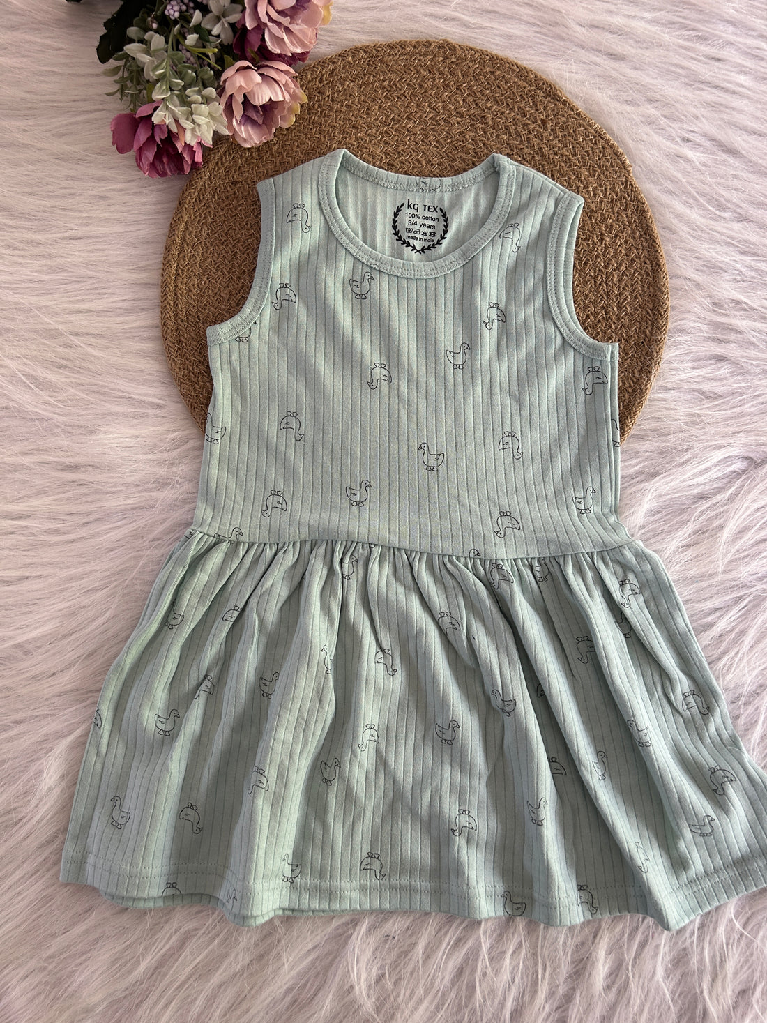 SLEEVELESS FROCKS 3-4 YEARS 1131