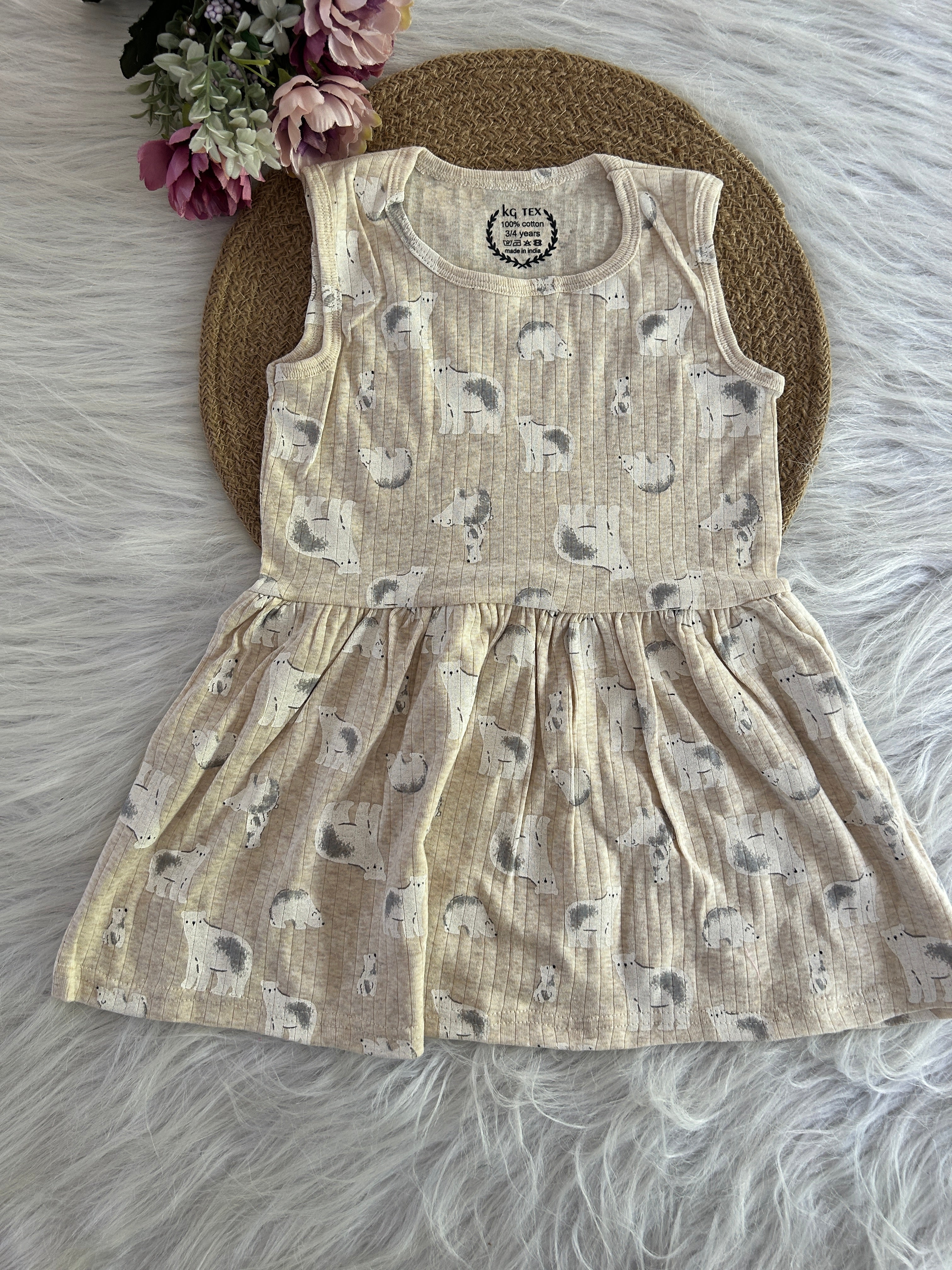SLEEVELESS FROCKS 3-4 YEARS 1131