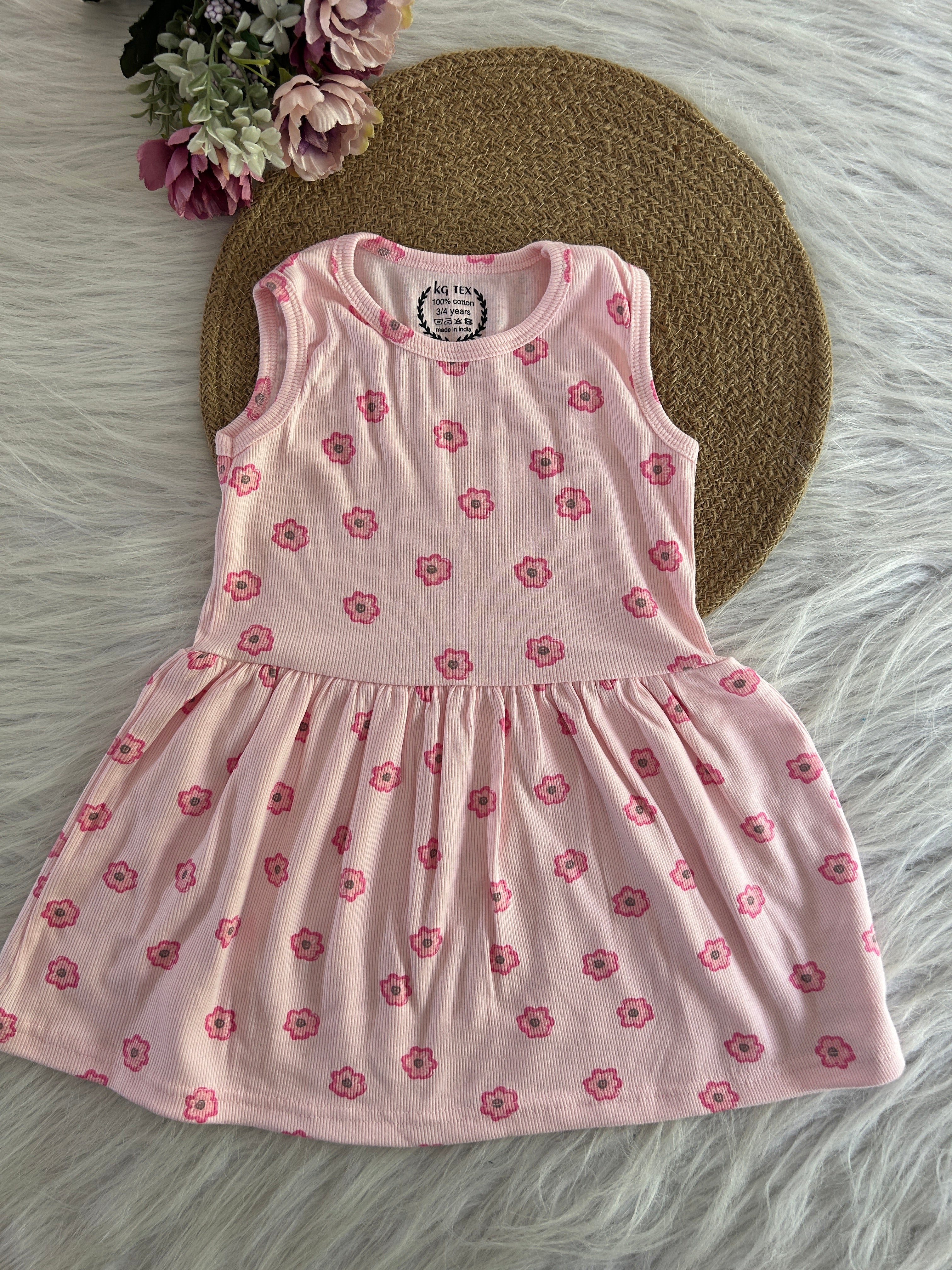 SLEEVELESS FROCKS 3-4 YEARS 1131