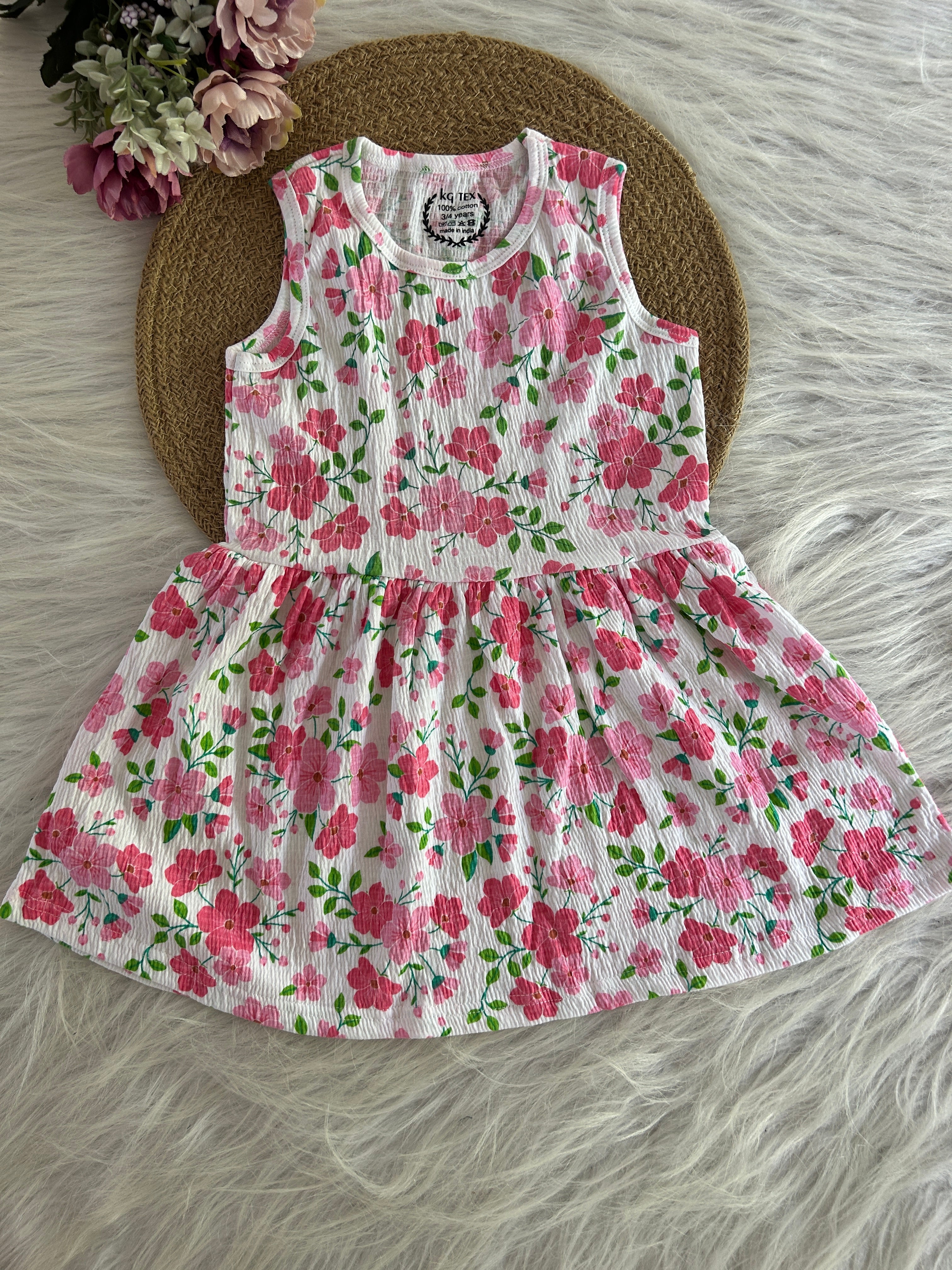 SLEEVELESS FROCKS 3-4 YEARS 1131