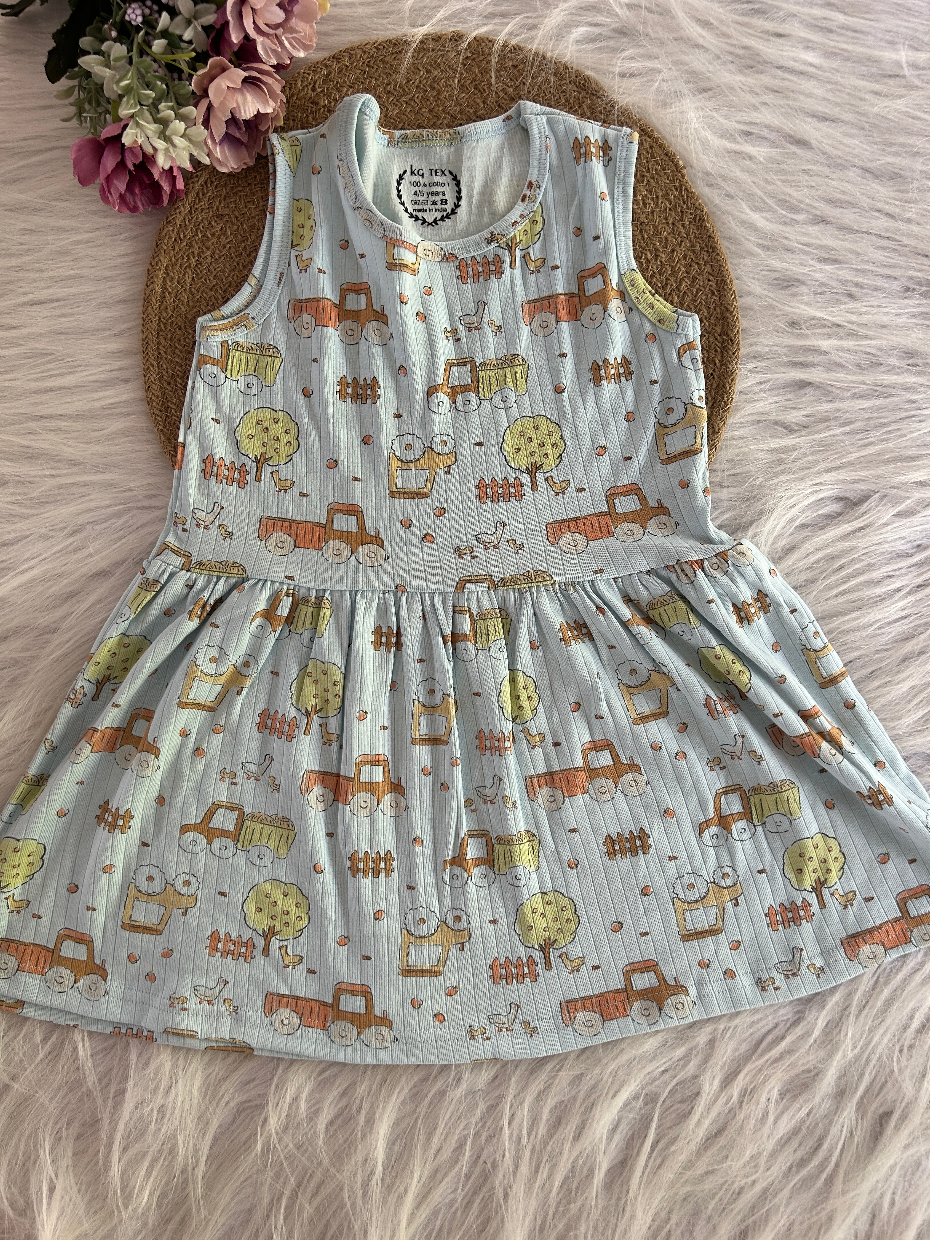 SLEEVELESS FROCKS 3-4 YEARS 1131